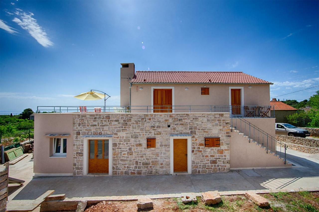 Apartmani Betini Komiza Bagian luar foto